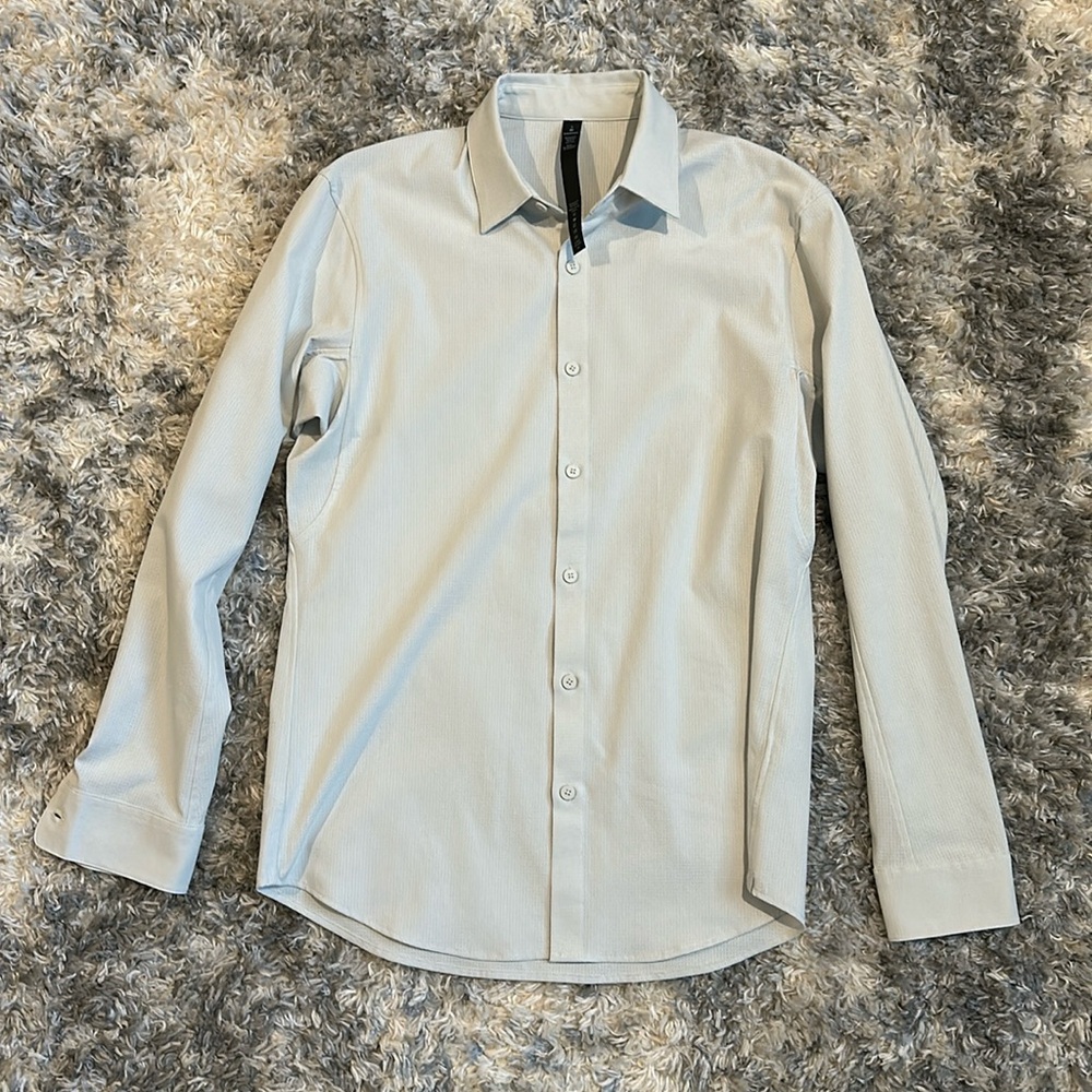 Lululemon Airing Easy Long Sleeve Button Down